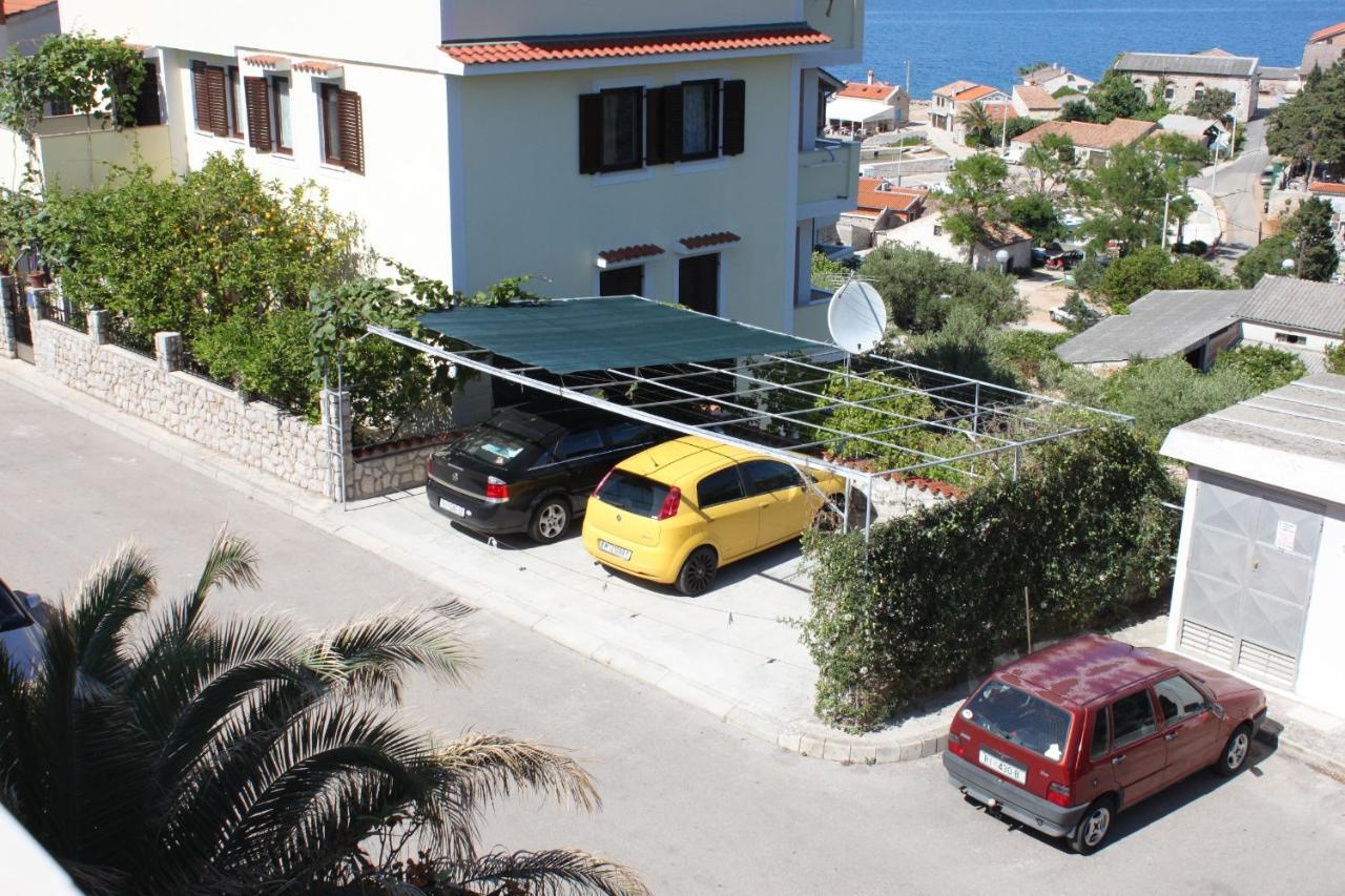 Apartments With A Parking Space Mali Lošinj Exterior foto