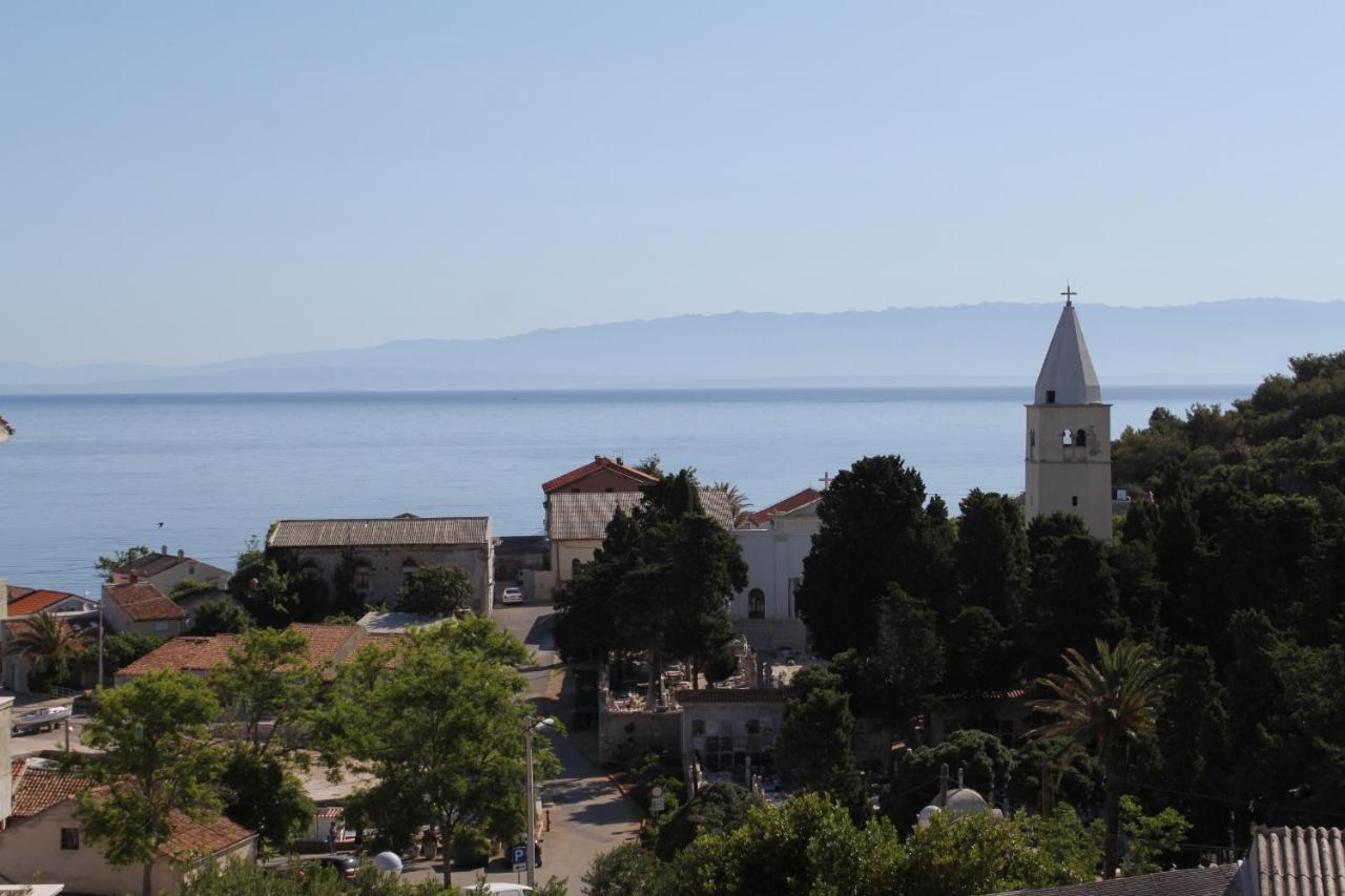 Apartments With A Parking Space Mali Lošinj Exterior foto