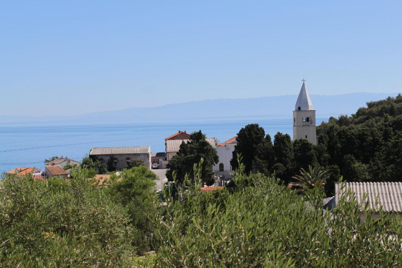 Apartments With A Parking Space Mali Lošinj Exterior foto